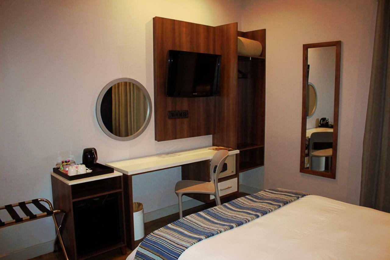 aha Kathu Hotel Ngoại thất bức ảnh